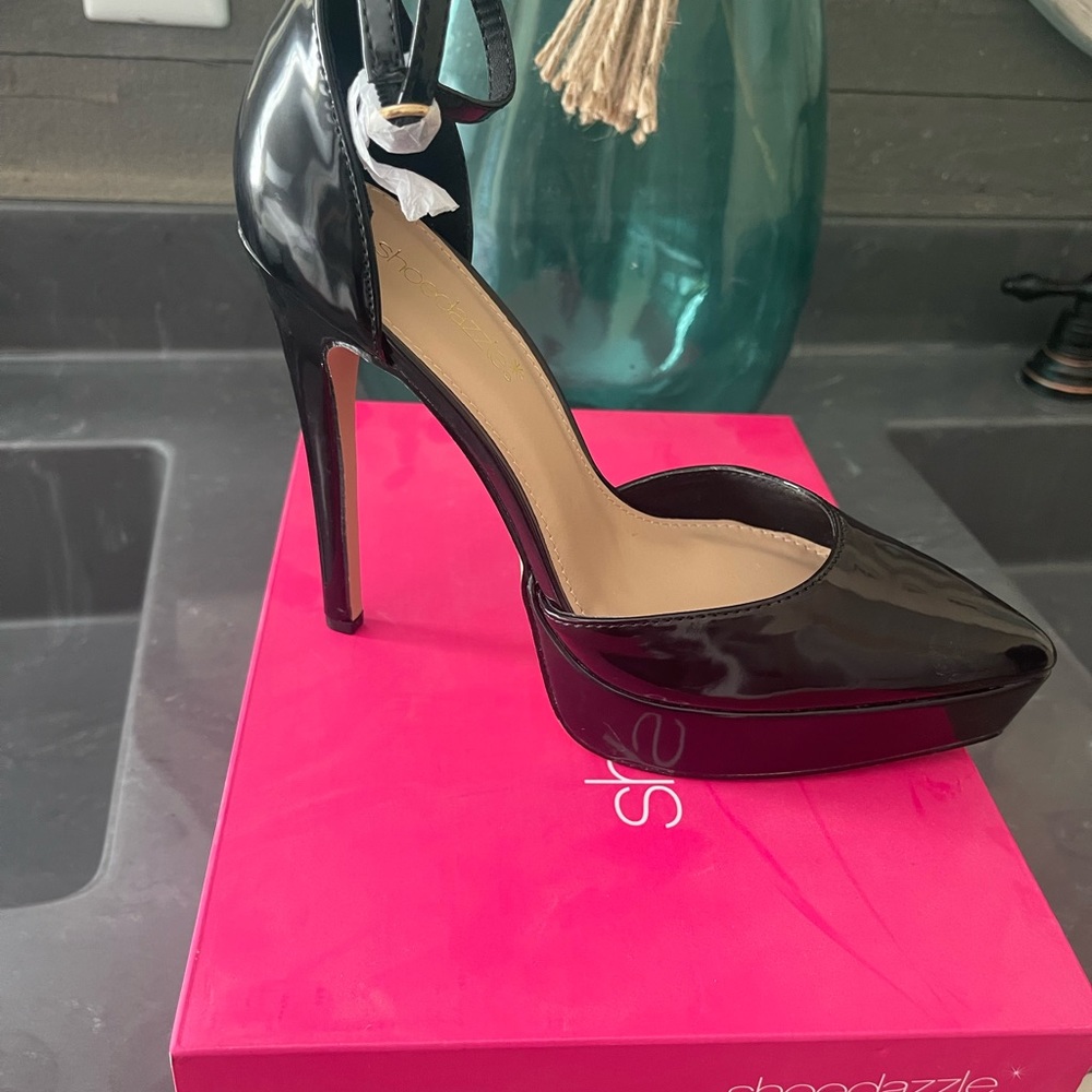 NWT black patent platforms